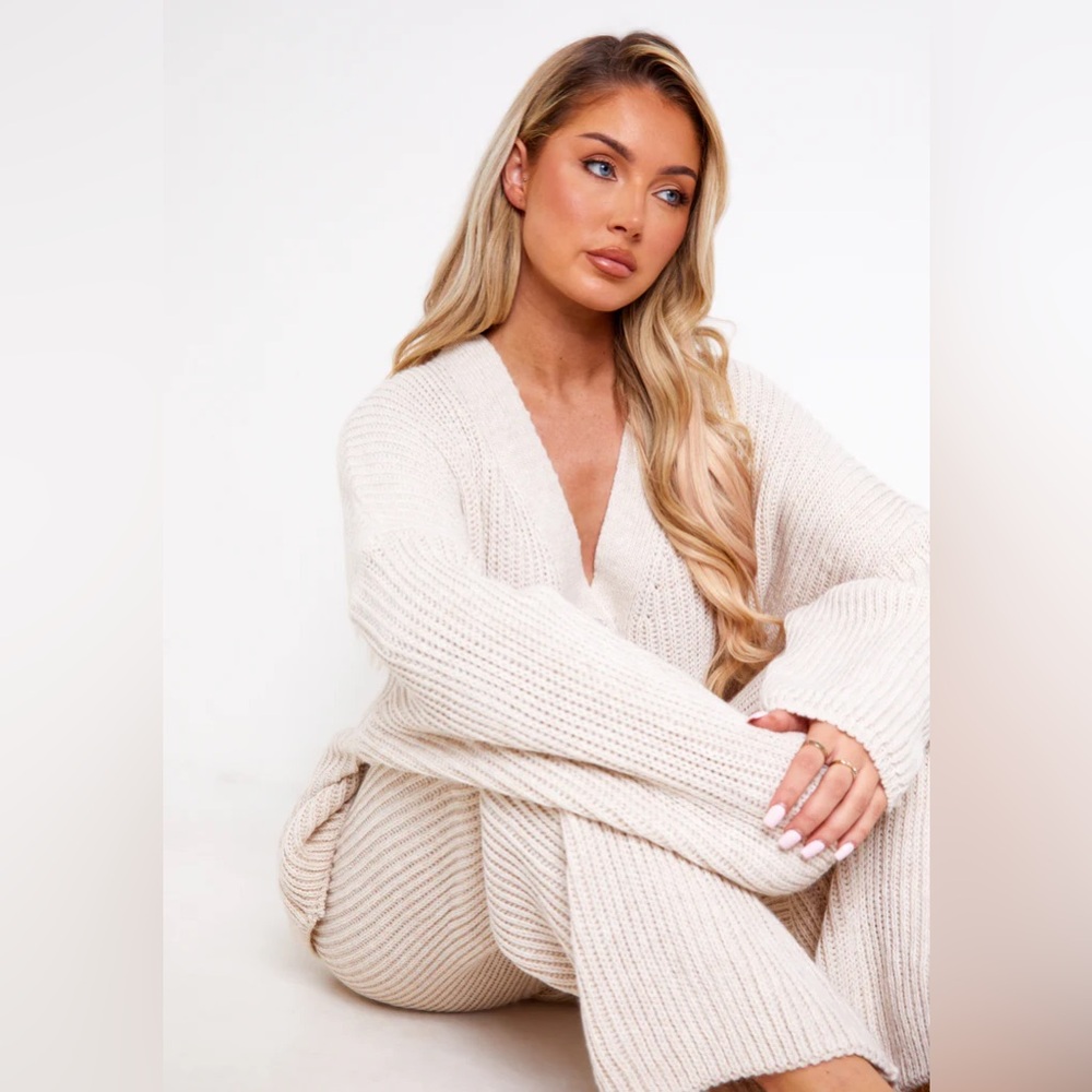 Missy Empire Chantelle Beige Chunky Knit Cardigan & Trouser Co-Ord Set
